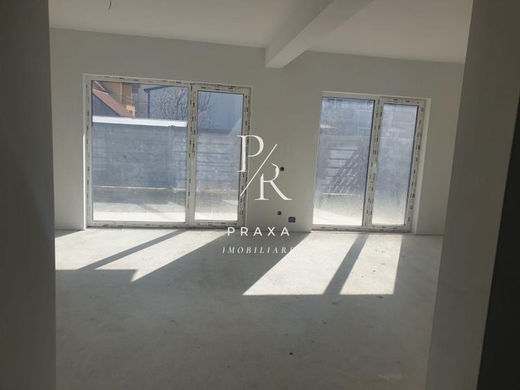 Casa cu 4 camere, 130 mp utili, 216 mp de teren , str. Crisan, loc. Floresti