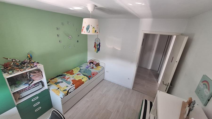 Apartament 3 camere, Kasper