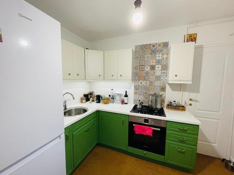 Apartament 2 camere, 63 mp – zona Decebal / Piața Alba Iulia – bloc 1990, etaj 3