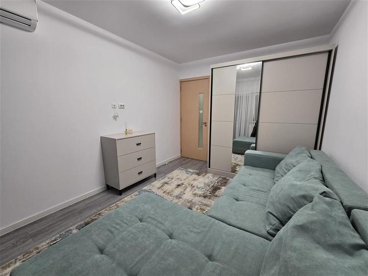Etaj 1 - Lunca Cetatuii Astoria, 1 camere decomandat cu geam la baie