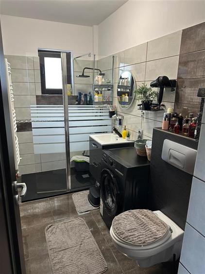 Apartament cu 2 camere decomandat, etajul 2 - Hlincea