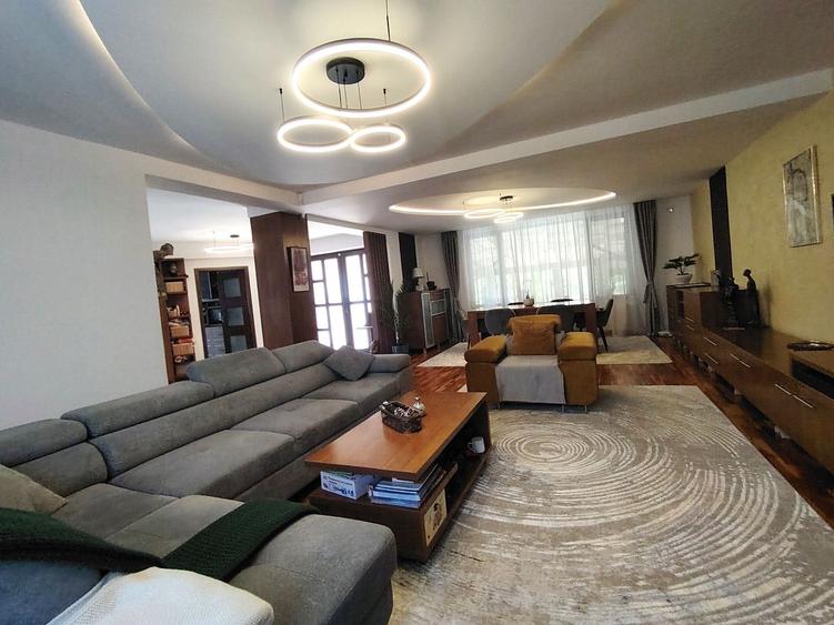Casa individuala armonioasa -7 camere  -Corbeanca, str. Iepurasului