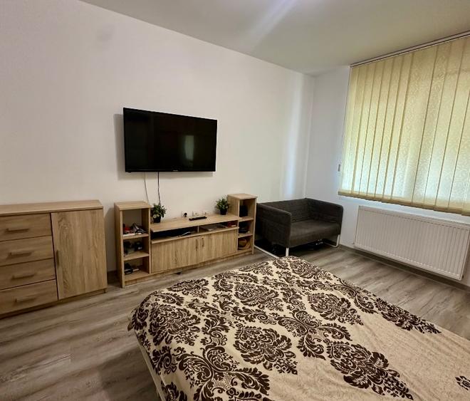 Garsonieră de vanzare, cu loc de parcare proprietate, lângă metrou, Popesti leor