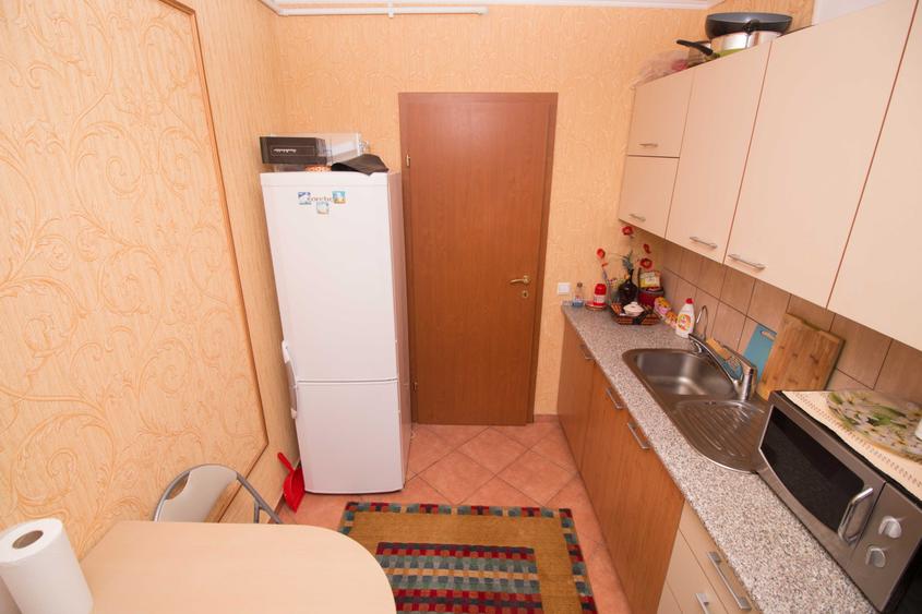 Apartament 2 camere in bloc cu lift etaj 1
