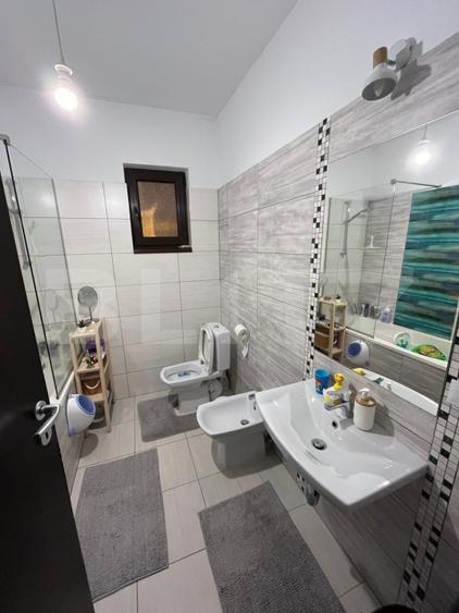 Casa de Tip Duplex, 90 mp utili, 325 mp teren, zona Lucian Blaga