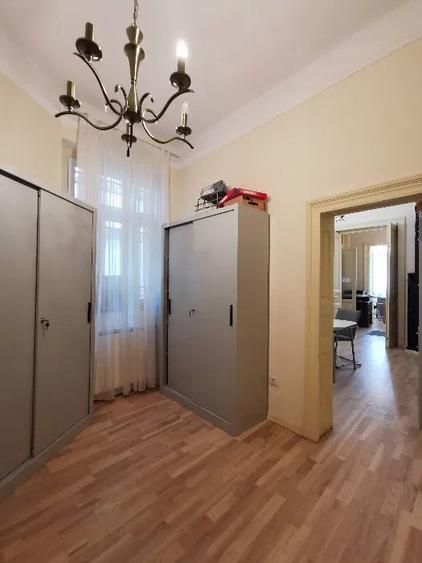 Zona Bd. Dacia casa 5 camere