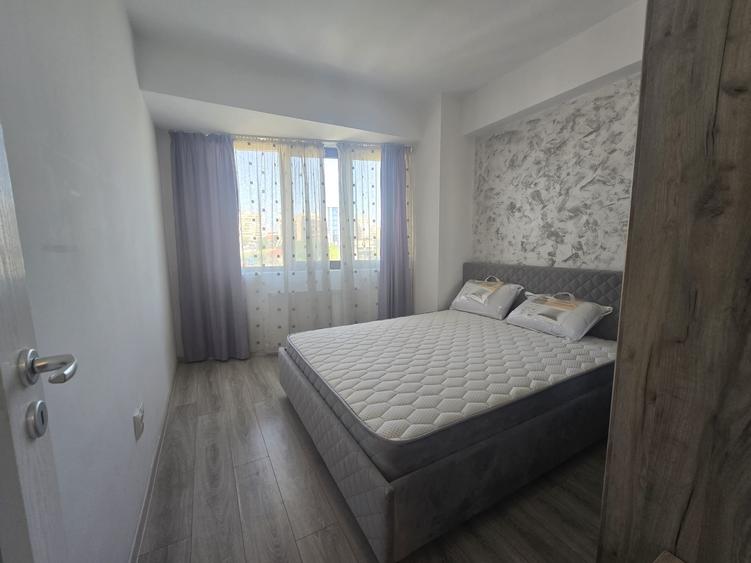 Apartament 3 camere in Centru-Palas, mobilat,etaj 5/7,loc de parcare, cod:162821