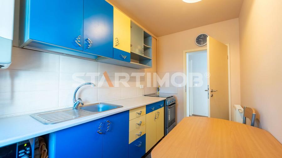 Apartament cu boxa si parcare zona Coresi