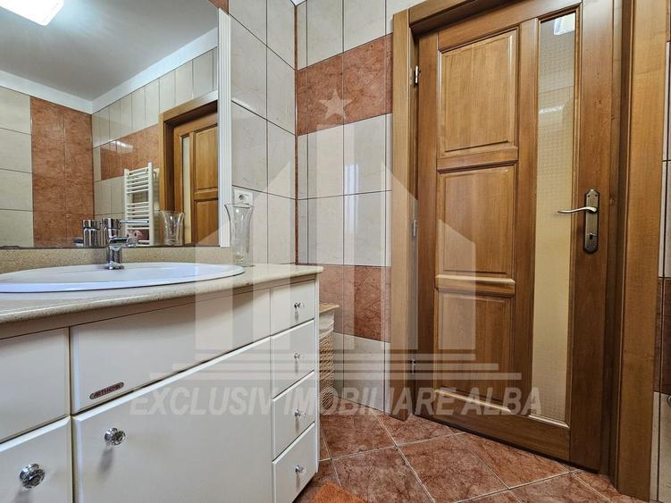 Casa individuala | Garaj | 200 mp | Asfalt | Mobilata | Alba-Micesti