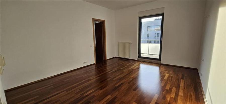 Apartament 4 camere,170 mp utili, garaj, langa Ambasada SUA.