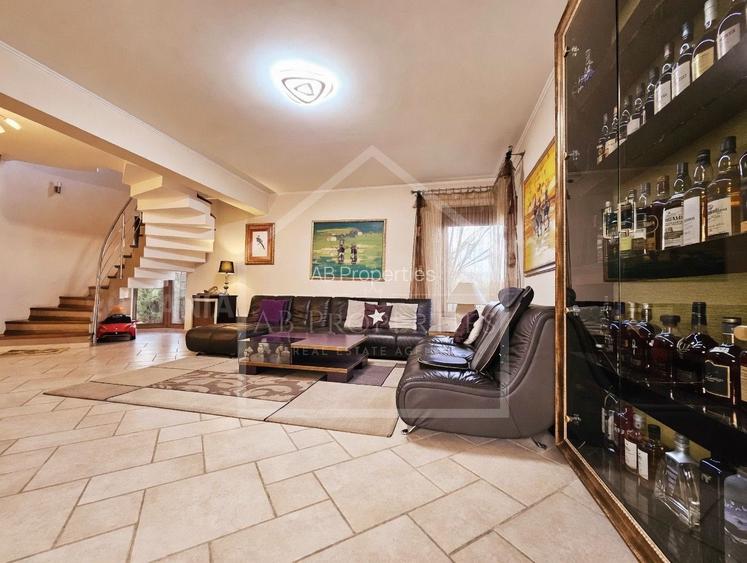 Vila premium P+1+M | 241 mp utili | Teren 482 mp | Sisești - 2