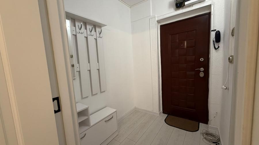 Garsoniera, semidecomandata, 32 mp, balcon, ac, metrou aproape, Drumul Taberei