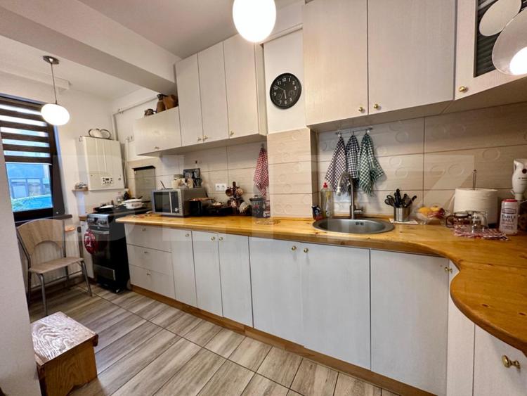 Apartament de 2 camere, 65mp, curte, loc de parcare, zona Rediu
