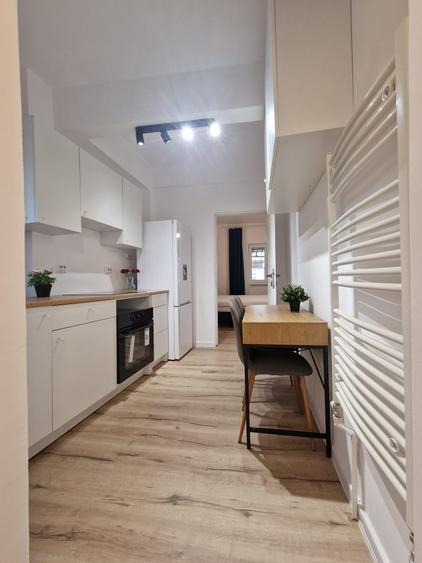 Ideal Air BnB I 3 Camere transformat in 2 Garsoniere Fara Risc Seismic Piata Uni