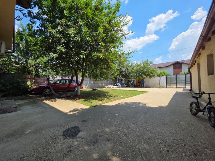 Apartament cu 2 camere de vanzare in vila in zona Ciorogarla
