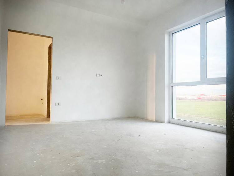 Apartament 3 camere, 75 mp, terasa 6,5 mp, bloc nou - Torontalului