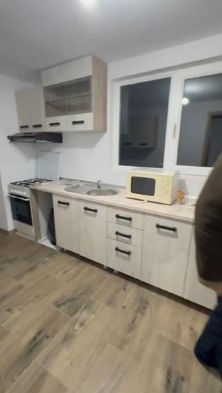 Casa cu 3 camere de închiriat