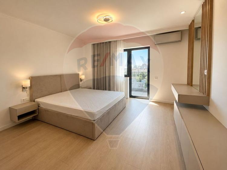 Apartament cu 3 camere de închiriat în zona Lux Dacia Constanta