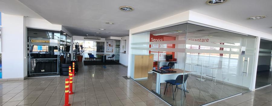 Showroom auto, construcții 6500 mp, teren 31.350 mp, deschidere 176 ml la DN 1!