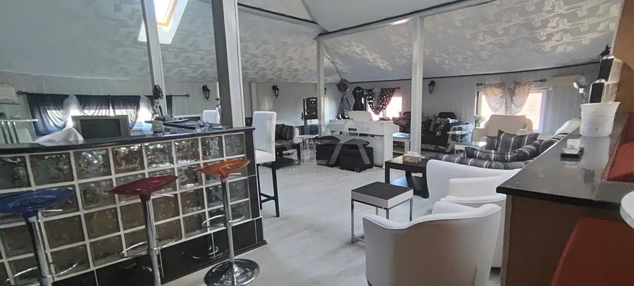 Vila superba 2012, P+1+M, 10+ camere, posibilitate business gradinita sau centru