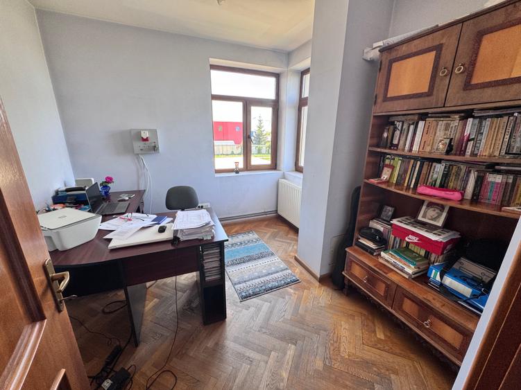 Casa individuala P+1+M amplasata pe un teren de 1612 mp.