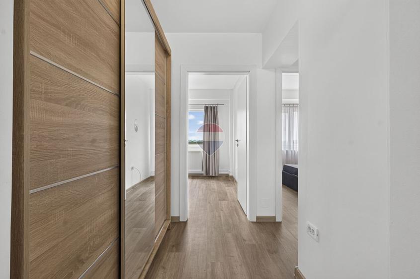 Apartament cu 4 camere de închiriat în zona Polivalenta