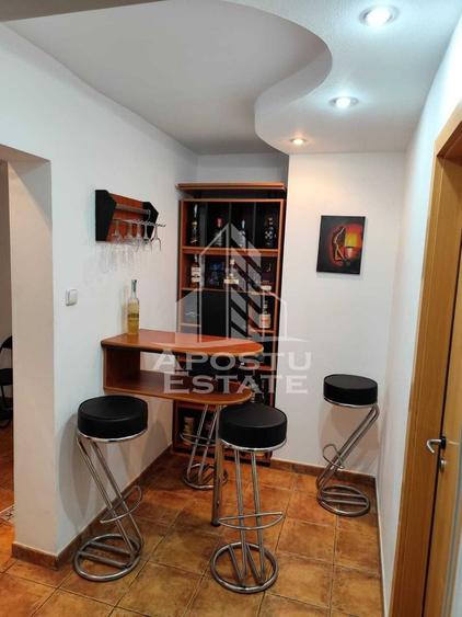 Apartament cu 3 camere, decomandat,centrala proprie,Spitalul Judetean