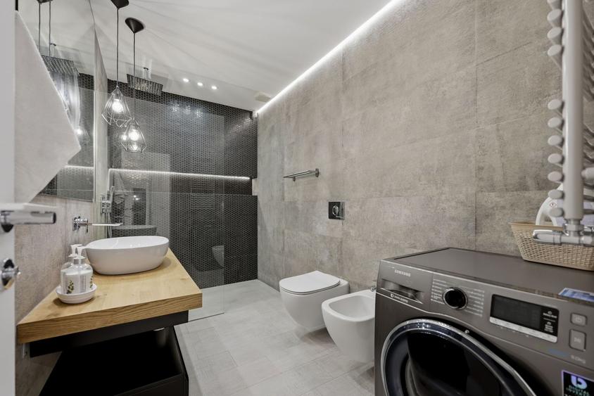 Penthouse Cartierul Francez: Armonie de Spațiu, Lumină și Liniște