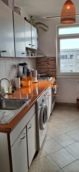 3 Camere Titan-Baba Novac (Bloc Reabilitat)