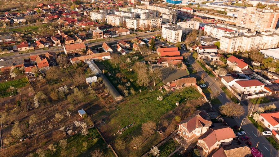 Teren intravilan 1811 mp in Aradul nou