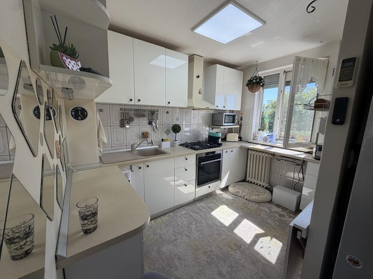 Apartament 2 Camere cu Vedere în Parcul Titanii +boxa la subsol