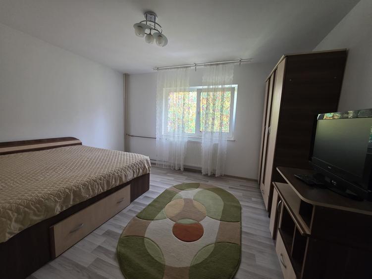 Decebal, 2 camere, 5 min metrou Muncii, loc parcare, 65 mp, renovat recent