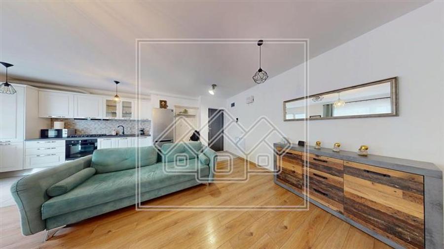 Apartament modern, cu 3 camere, balcon mare, loc de parcare inclus - C. Kogalnic