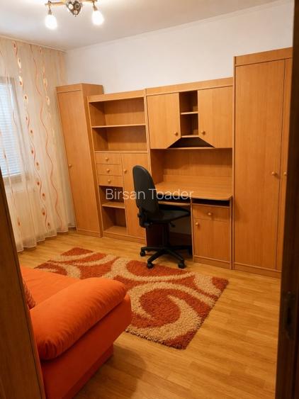Închiriez (schimb) apartament 4 camere, complet mobilat  - 8