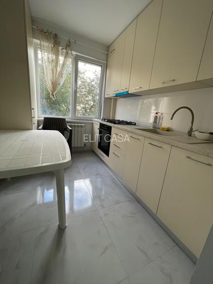Apartament cu 2 camere decomandat, etaj 2/10, zona Alexandru cel Bun - 4
