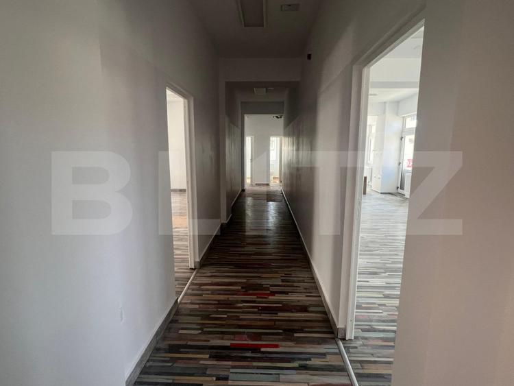 Clădire de birouri D+P+3+M, 1200 mp utili, 40 locuri parcare, acces excelent