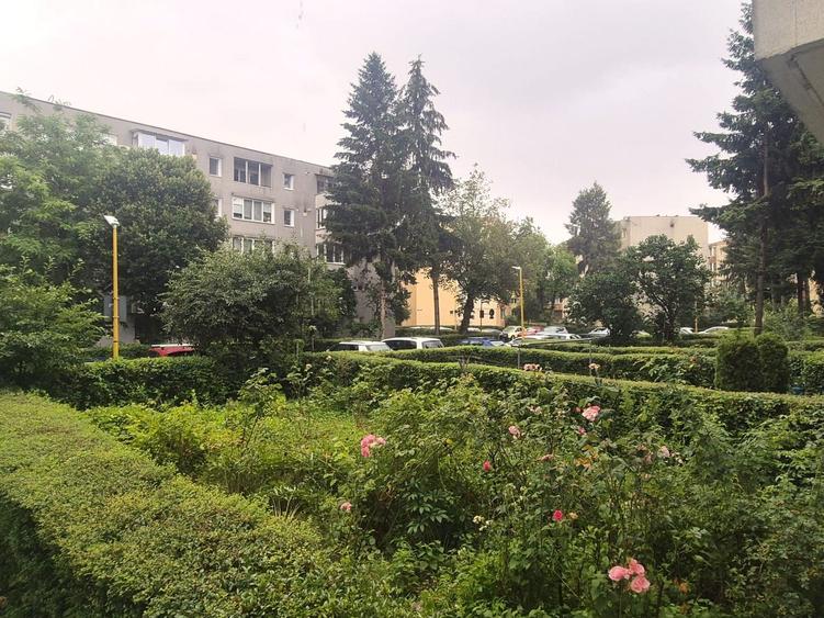La 10 minute de Centru Civic, 2 camere cu loc parcare și pivniță, pet friendly