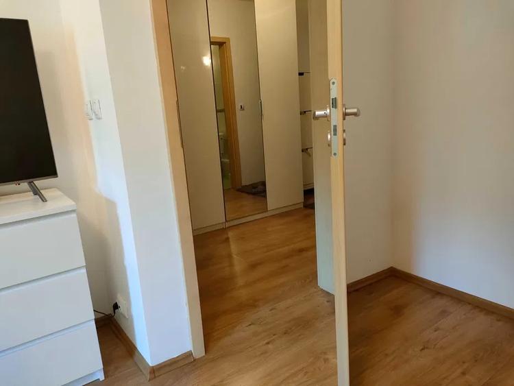 Garsoniera Vitan AC 40mp Bloc 1993 Metrou 15 Min Renovata
