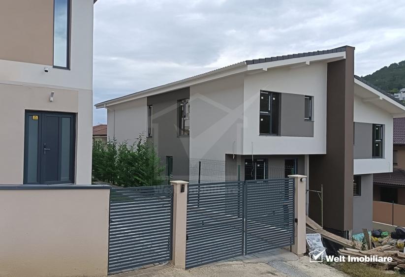Casa/Duplex Floresti, gradina, parcare, zona Parc Poligon