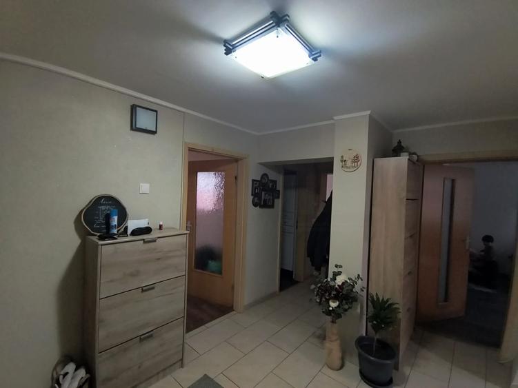 APARTAMENT DE VANZARE IN SIRET – 4 camere | Etaj 1