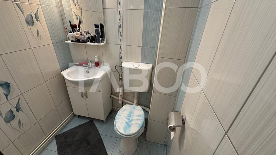 Apartament 4 camere 2 bai bloc cu lift pivnita Mihai Viteazul Sibiu