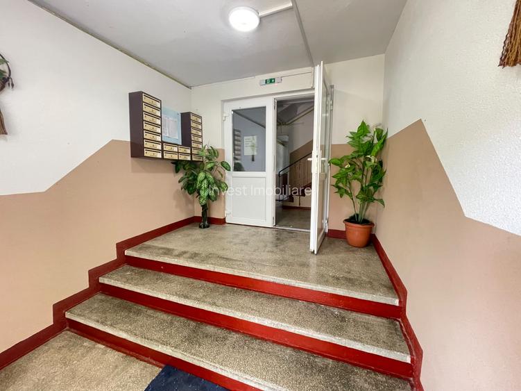 Apartament 3 camere decomandat-Tomesti-71 mp-bloc reabilitat - 10
