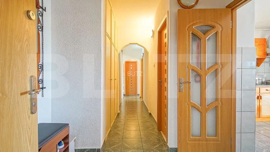 Apartament 3 camere, decomandat cu parcare și beci - 11