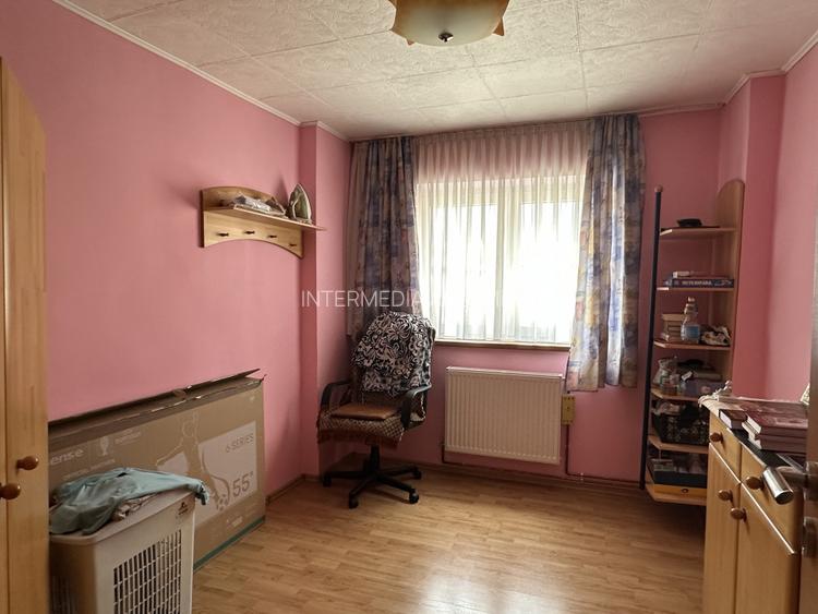 OKAZIE! Apartament 3 camere Decomandat 2 Bai si Balcon Mare CETATE Stadion - 11