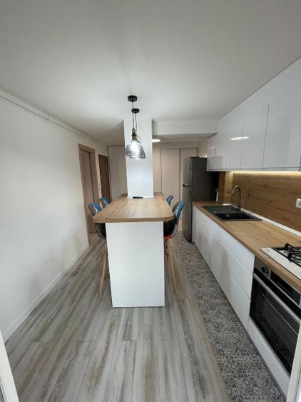 Apartament mobilat aproape de mare