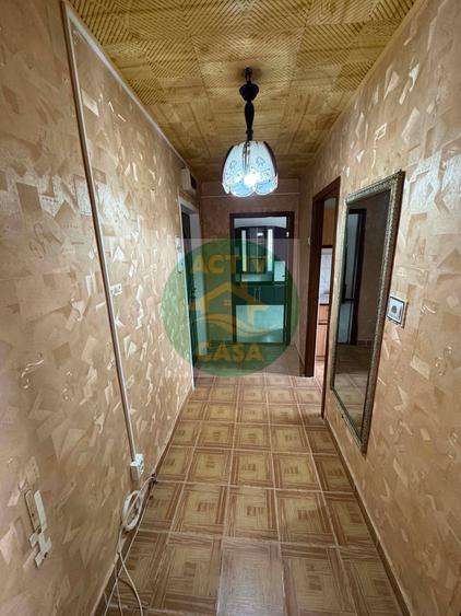 DE VÂNZARE – APARTAMENT CU 2 CAMERE DECOMANDATE