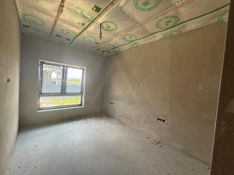 Casa premium pe un singur nivel 4 camere terasa pivnita Cristian