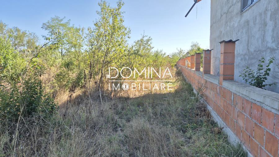 Vanzare casa si teren, posibilitate parcelare, strada Petresti - Primaverii