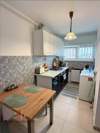Apartament 2 camere, UMF, semicentral, renovat, Targu Mures