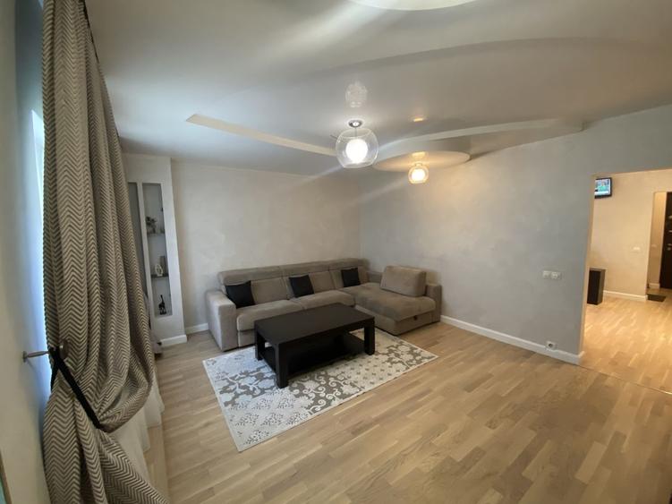 De Închiriat Apartament 3 Camere Decebal, Renovat, Aproape, de Metrou